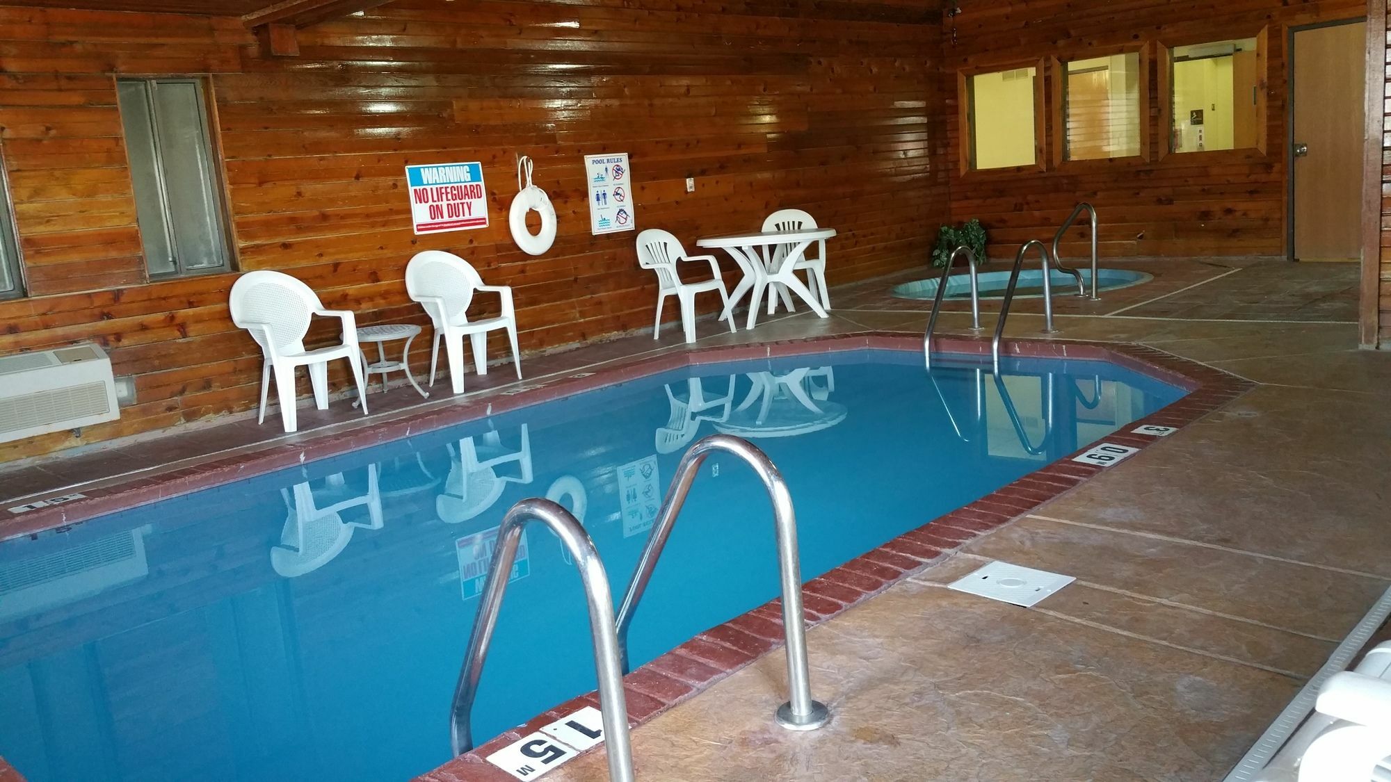 Quality Inn I-70 At Wanamaker Топика Екстериор снимка