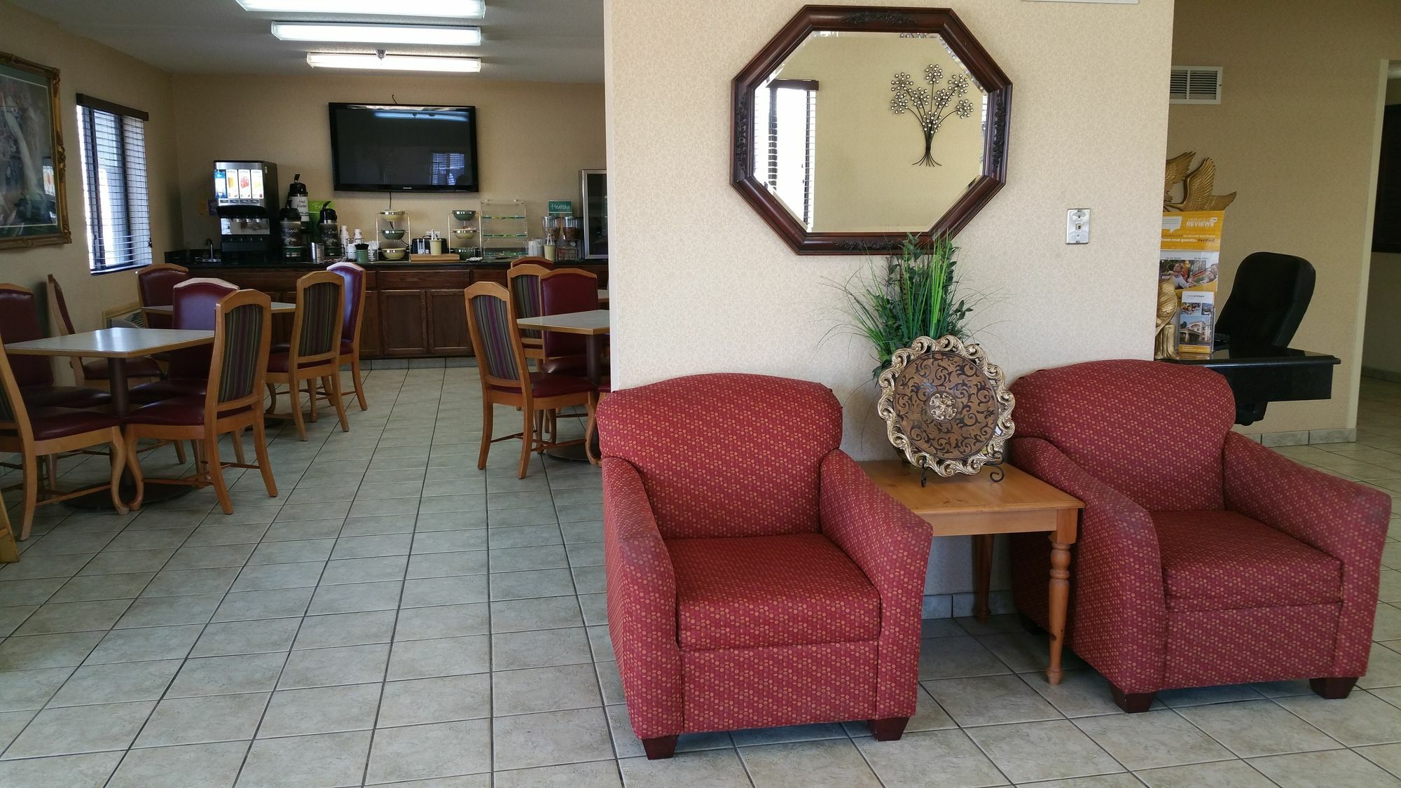Quality Inn I-70 At Wanamaker Топика Екстериор снимка